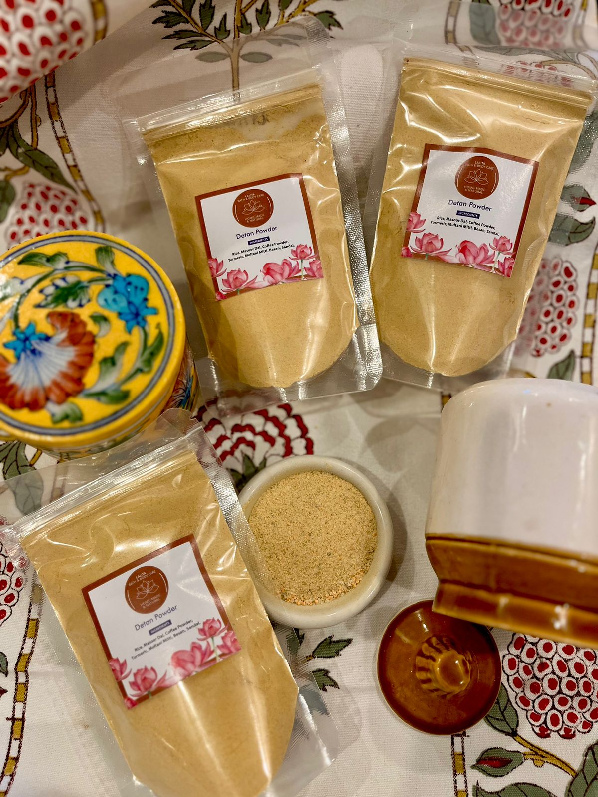 Detan powder 100 gms